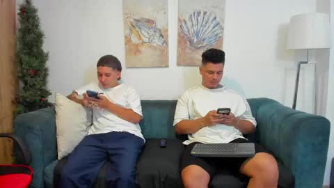 straight__friends online show from 29, 4, 2026