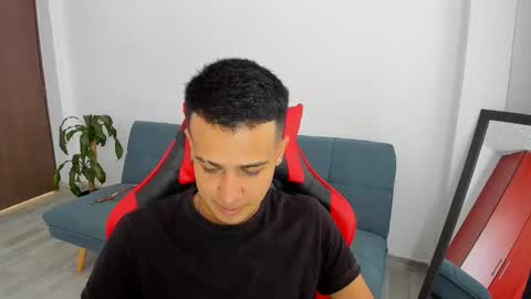 straight_boys_hornys online show from 20, 3, 2026