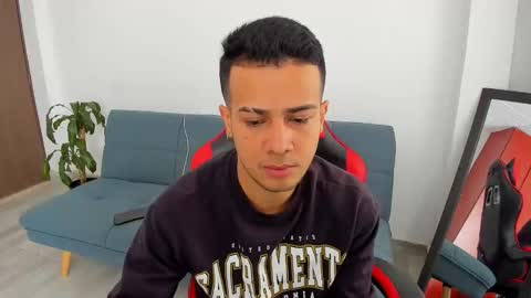 straight_boys_hornys online show from 22, 3, 2026