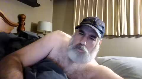 Straightbear4you online show from 13, 10, 2025