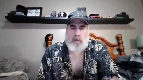 Straightbear4you online show from 9, 11, 2025
