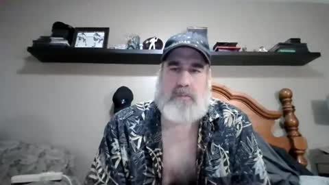 Straightbear4you online show from 9, 11, 2025