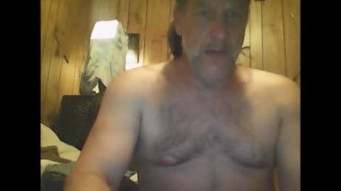 straightmaletouse online show from 21, 4, 2026