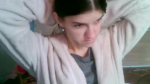 Snapshot of strawberry_storm chatting on 24, 4, 2026 Strawberry Storm online show from 24, 4, 2026