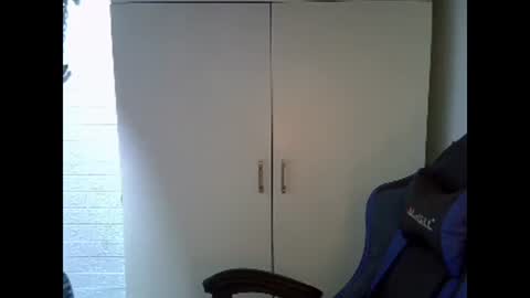 strawberrywine07 online show from 7, 3, 2025