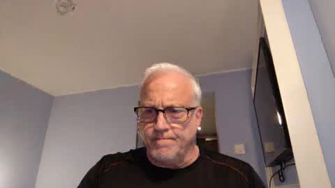 Snapshot of strkgforyou chatting on 28, 10, 2025 Stroking For You online show from 28, 10, 2025