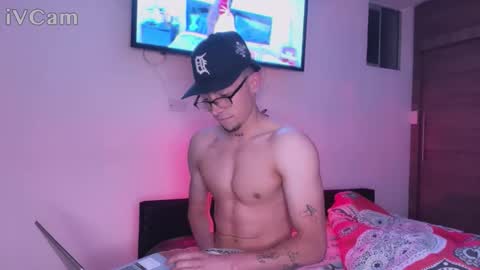 stronghardlatino online show from 10, 10, 2025