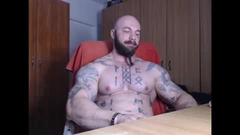 Snapshot of strongivan chatting on 3, 1, 2025 StrongIvan online show from 3, 1, 2025