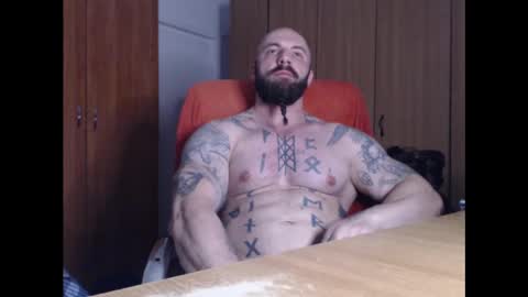 Snapshot of strongivan chatting on 10, 1, 2025 StrongIvan online show from 10, 1, 2025