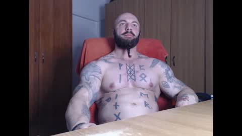 Snapshot of strongivan chatting on 31, 1, 2025 StrongIvan online show from 31, 1, 2025