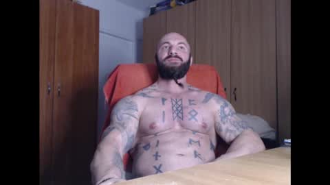 Snapshot of strongivan chatting on 11, 2, 2025 StrongIvan online show from 11, 2, 2025