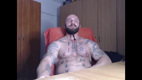 Snapshot of strongivan chatting on 25, 2, 2025 StrongIvan online show from 25, 2, 2025