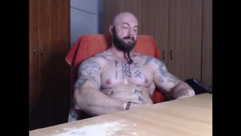 Snapshot of strongivan chatting on 15, 9, 2025 StrongIvan online show from 15, 9, 2025