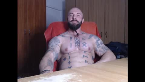 Snapshot of strongivan chatting on 14, 10, 2025 StrongIvan online show from 14, 10, 2025