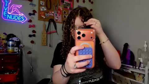 Strwbby online show from 19, 3, 2026