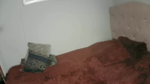 DORIANMAIRA online show from 5, 3, 2025