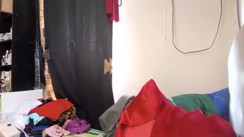 IG livinlavidakhai online show from 2, 10, 2025