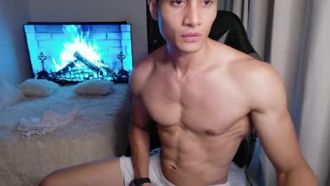 stylish man online show from 12, 5, 2026