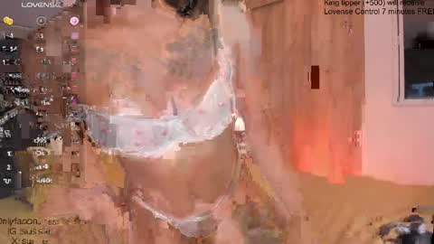 Snapshot of su_ssie chatting on 17, 4, 2026 su_ssie online show from 17, 4, 2026