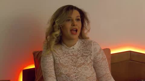 Snapshot of sublimecarla chatting on 4, 3, 2026 Carla online show from 4, 3, 2026