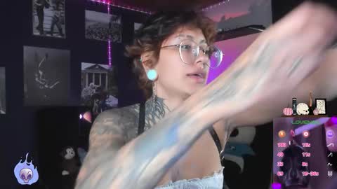 Snapshot of succubus_girl_ chatting on 8, 2, 2026 Alexy online show from 8, 2, 2026