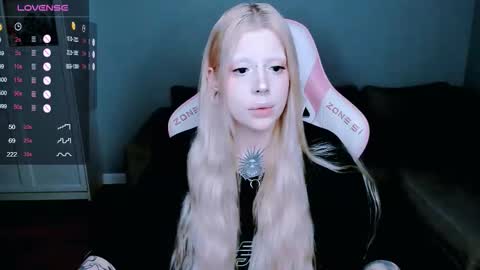 succubus_leslie online show from 9, 9, 2025