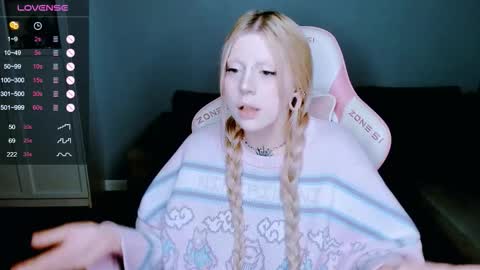 succubus_leslie online show from 4, 10, 2025