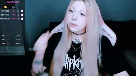 succubus_leslie online show from 24, 10, 2025