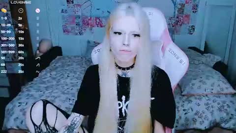 succubus_leslie online show from 3, 7, 2026