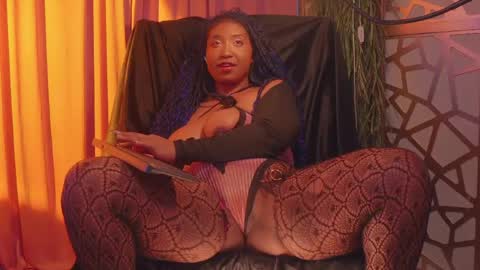 Succubus RoseMilk online show from 14, 5, 2026