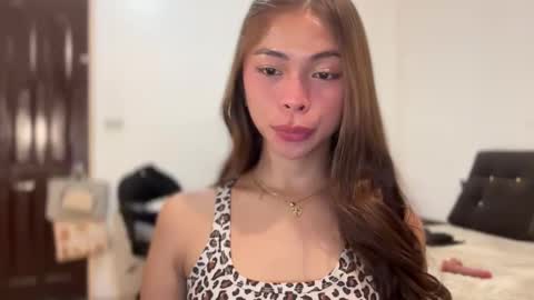 Snapshot of suckablechick chatting on 23, 12, 2025 Marry online show from 23, 12, 2025