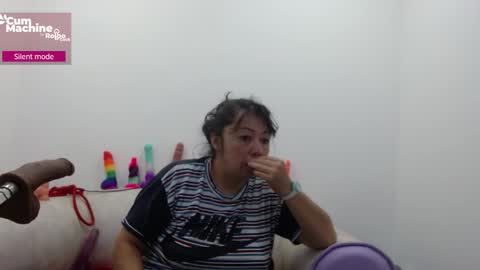 Snapshot of sucker_drool chatting on 21, 12, 2025 Sucky online show from 21, 12, 2025