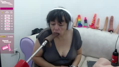 Snapshot of sucker_drool chatting on 6, 3, 2026 Sucky online show from 6, 3, 2026