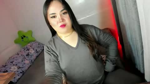 Snapshot of suckinghercock803 chatting on 16, 10, 2025 Millany online show from 16, 10, 2025