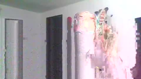 Snapshot of suckitu812 chatting on 18, 2, 2025 SUCKITU812 online show from 18, 2, 2025