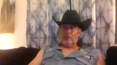 Snapshot of suckitu812 chatting on 16, 9, 2025 SUCKITU812 online show from 16, 9, 2025