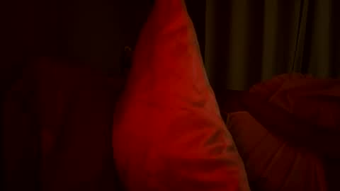 Snapshot of suckmythong410104 chatting on 7, 3, 2025 SaraSabeen online show from 7, 3, 2025