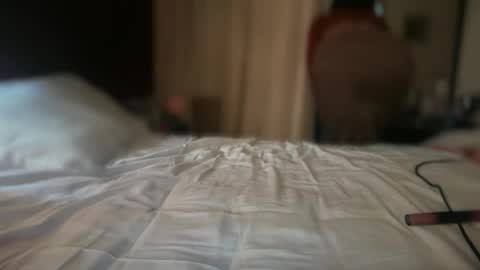 Snapshot of suckmythong410104 chatting on 23, 2, 2026 SaraSabeen online show from 23, 2, 2026