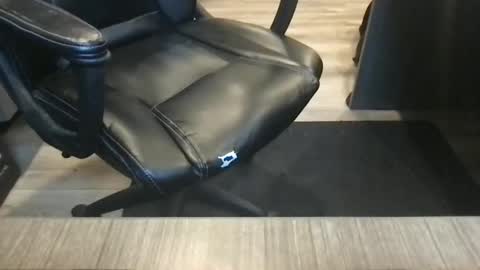 suckonthis318 online show from 14, 3, 2026