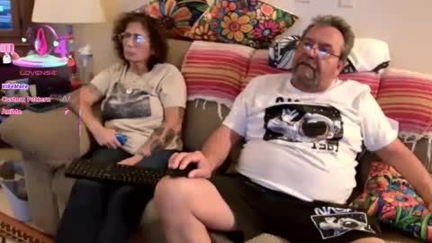 Snapshot of suenixon chatting on 2, 10, 2025 suenixon online show from 2, 10, 2025