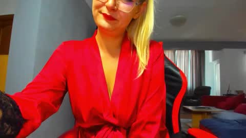 May online show from 23, 9, 2025