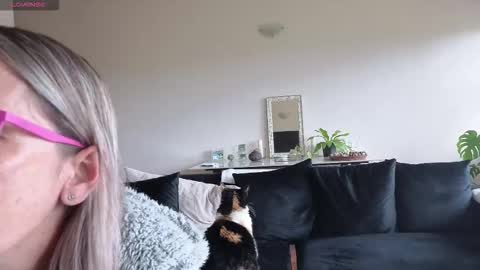 Sugar 4pm-8pm CAT Mon-Fri online show from 29, 9, 2025