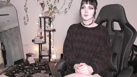 Snapshot of sugarmiette chatting on 5, 6, 2026 Ella online show from 5, 6, 2026