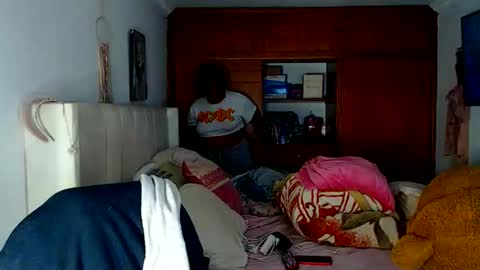 Snapshot of suggarbaby1 chatting on 11, 6, 2026 Cami Back in 2 hours online show from 11, 6, 2026