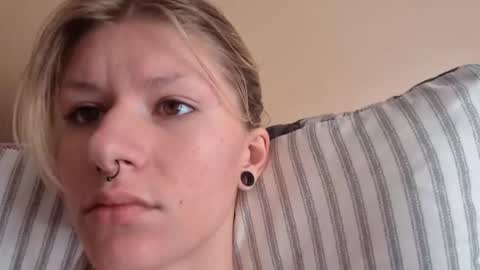 Snapshot of suicunebitch chatting on 16, 10, 2025 Ophelia online show from 16, 10, 2025