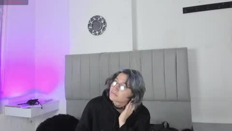 Snapshot of sukifuyu__ chatting on 24, 2, 2025 online show from 24, 2, 2025