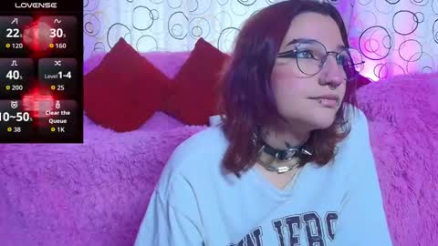 Snapshot of sukifuyu__ chatting on 1, 12, 2025 online show from 1, 12, 2025