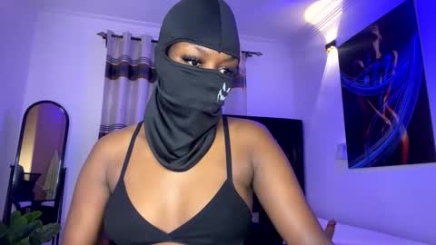 maskedtemptress online show from 27, 11, 2025