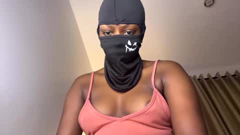 maskedtemptress online show from 30, 3, 2026