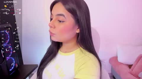 Snapshot of sumersunsett chatting on 24, 2, 2025 sumersunsett online show from 24, 2, 2025